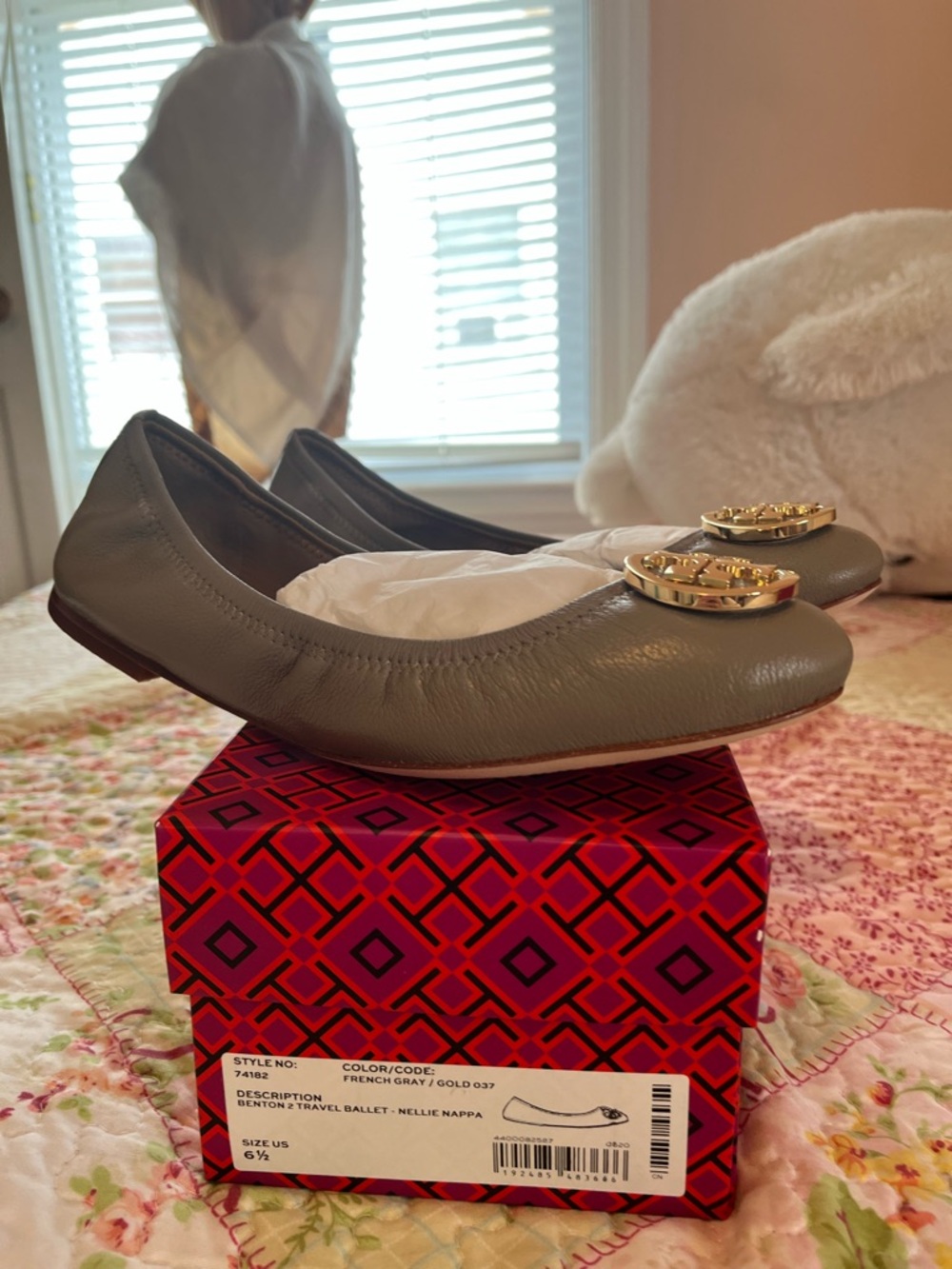 Tory Burch flats in French Gray with Gold Accent
